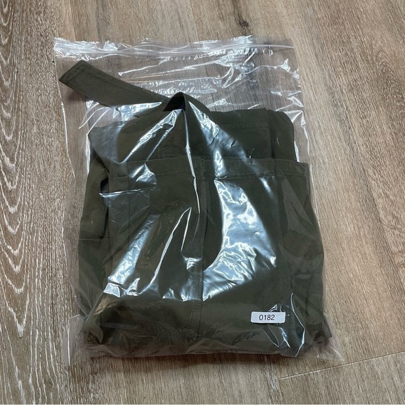 Gilli Straight Leg Women’s Pants Capri With Belt High Waisted Size M - Olive - Picture 16 of 16